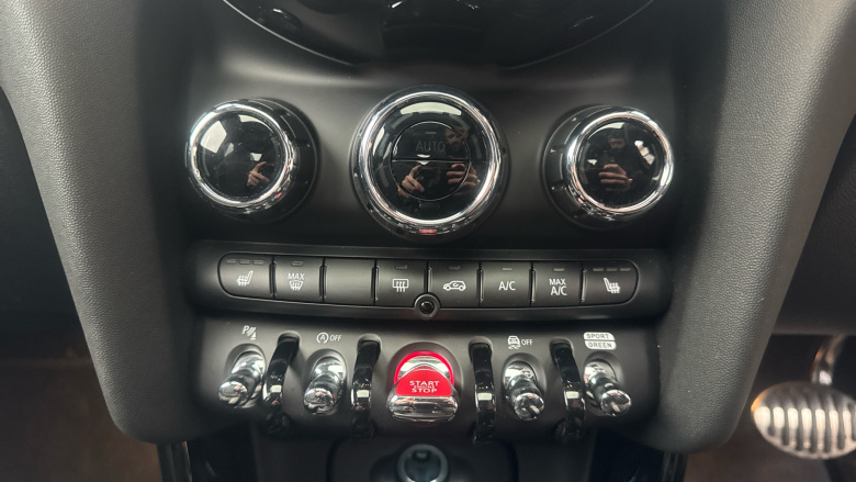 MINI Hatchback 2.0 Cooper S Sport 3dr Auto Petrol Hatchback